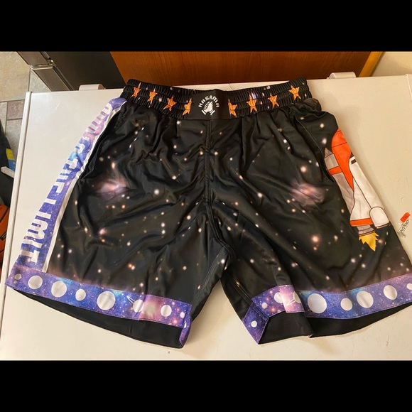 Kasama Shorts - Picture 4 of 7